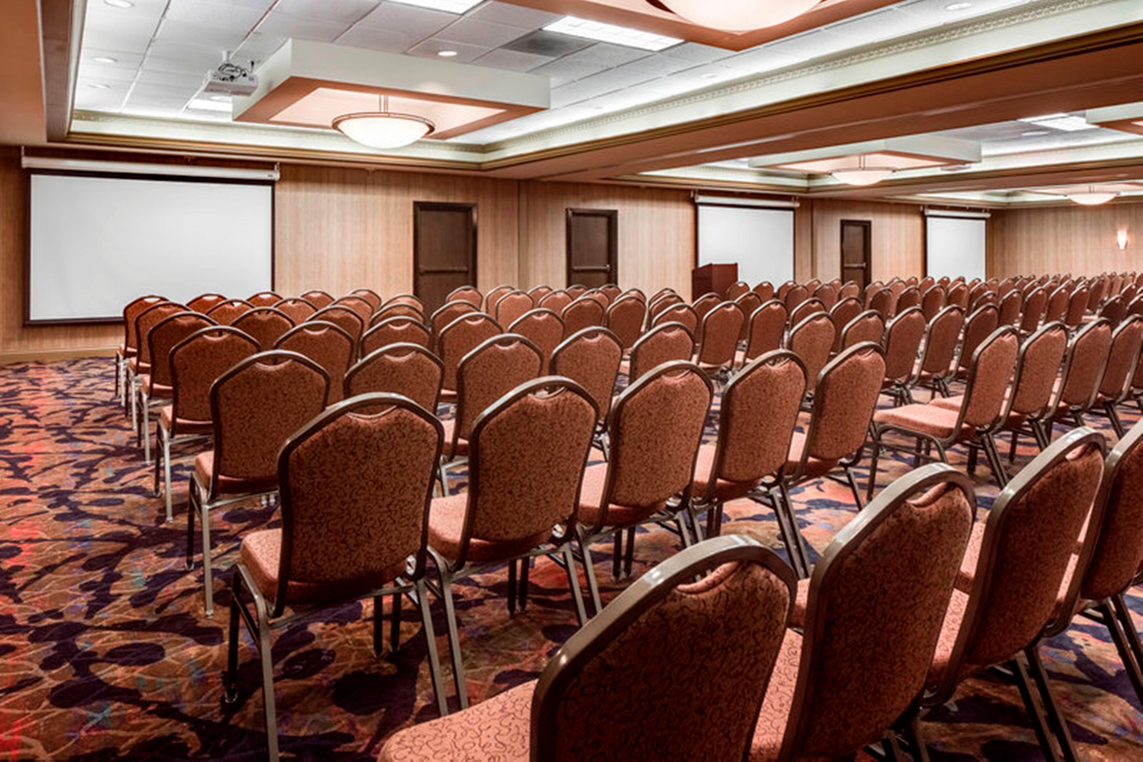 Holiday Inn Dubuque/Galena By Ihg Exterior foto