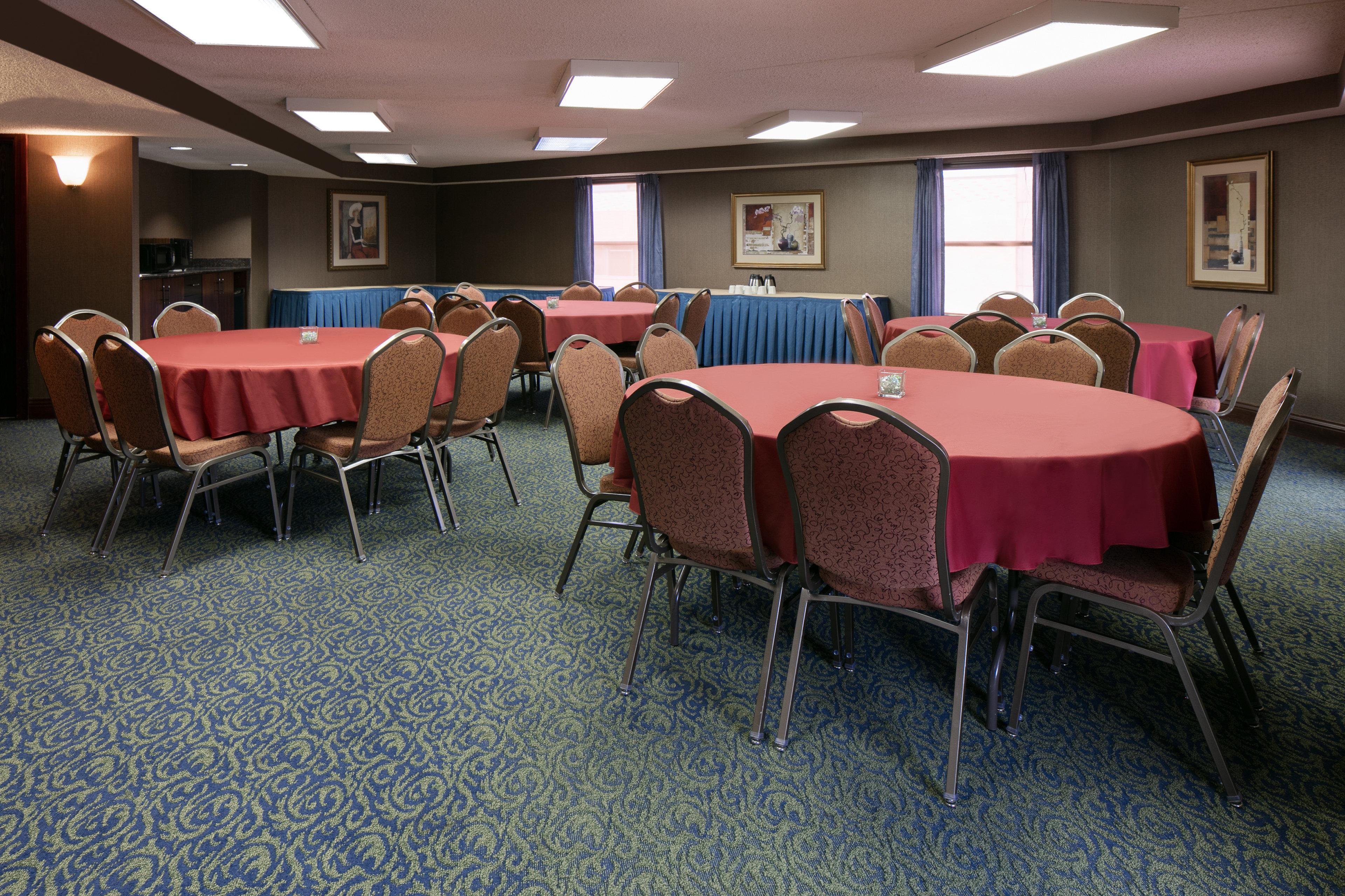 Holiday Inn Dubuque/Galena By Ihg Exterior foto